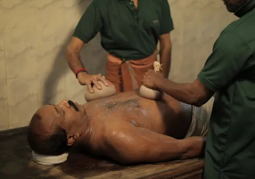 Ayurvedic knee pain treatment at Agasthya Hospital Kerala